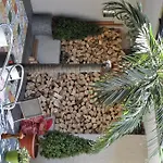 Quinlan & Cooke Boutique Townhouse And Qcs Seafood Restaurant 4*