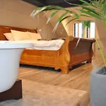 酒店 Quinlan & Cooke Boutique Townhouse And Qcs Seafood Restaurant 4*