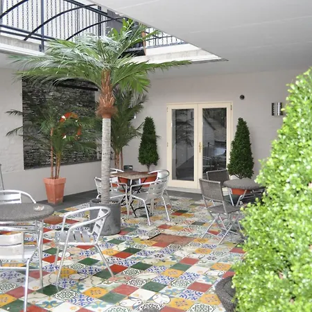Quinlan&cooke Boutique Townhouse&qcs Seafood Restaurant Cahersiveen