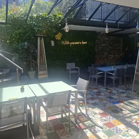 Quinlan & Cooke Boutique Townhouse And Qcs Seafood Restaurant ホテル