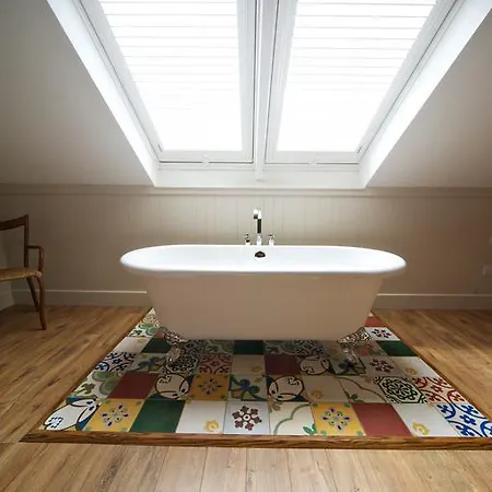 Quinlan & Cooke Boutique Townhouse And Qcs Seafood Restaurant 4*