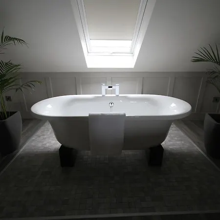 Quinlan & Cooke Boutique Townhouse And Qcs Seafood Restaurant Hotell