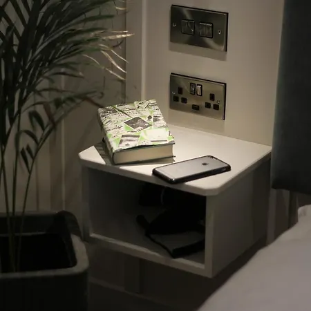 Quinlan & Cooke Boutique Townhouse And Qcs Seafood Restaurant Hotell 4*