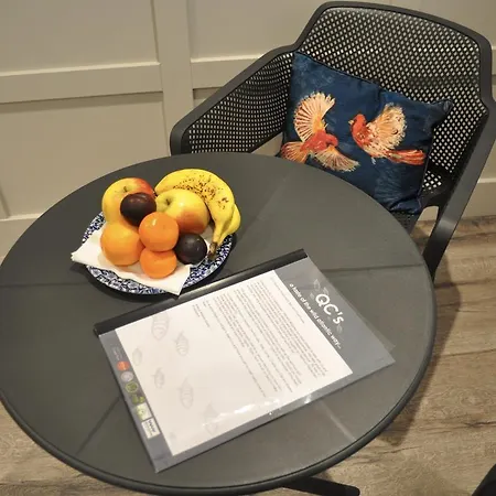 Quinlan & Cooke Boutique Townhouse And Qcs Seafood Restaurant 4* カアーサイビーン