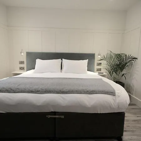 Quinlan & Cooke Boutique Townhouse And Qcs Seafood Restaurant Otel