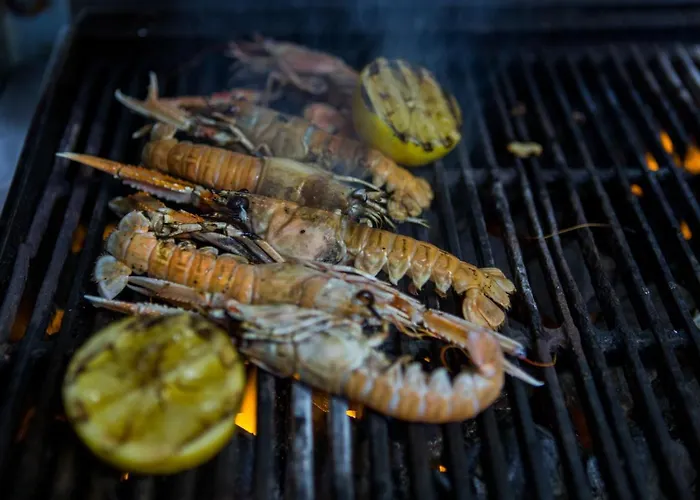 Quinlan & Cooke Boutique Townhouse And Qcs Seafood Restaurant