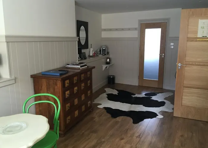 Quinlan & Cooke Boutique Townhouse And Qcs Seafood Restaurant Otel