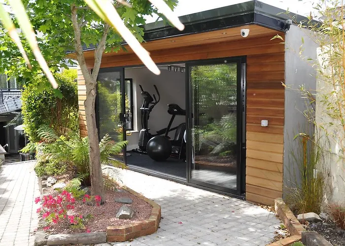 Quinlan & Cooke Boutique Townhouse And Qcs Seafood Restaurant 4*