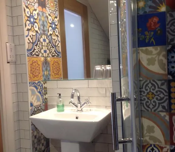 Otel Quinlan & Cooke Boutique Townhouse And Qcs Seafood Restaurant Cahersiveen